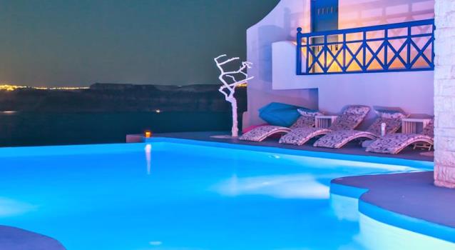 Astarte Suits Hotel, Grécia